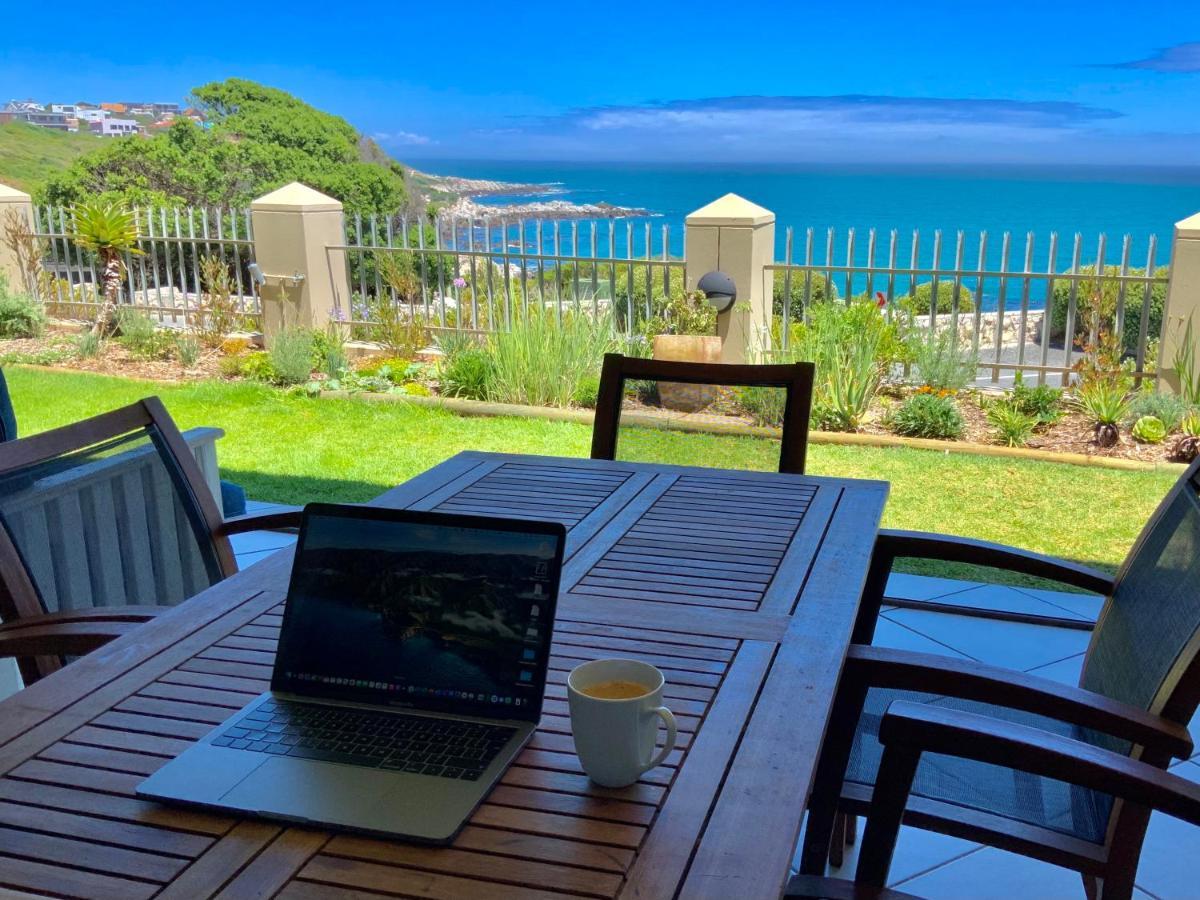 Sage At Whale Cove - Sea Facing Apartment Де Келдерс Екстериор снимка